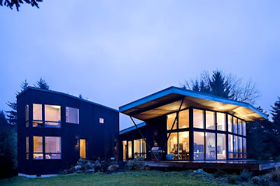 House Designed by Hutchison & Maul Architecture is for the birds