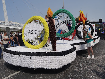 2024.08.18-074 char Le Tour du Monde des J.O.