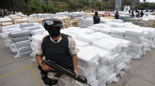 رئيس كولومبيا يقرر توزيع ممتلكات عصابات المخدرات على ضحايا العنف