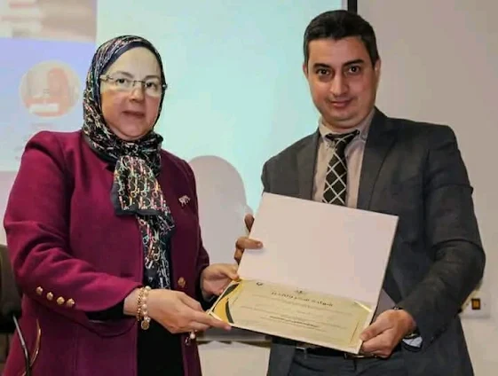 فضيلة الدكتورة وداد العيدوني منسقة ماستر المهن القانونية و القضائية بكلية الحقوق بطنجة، والدكتور مصطفى الغشام أستاذ شعبة القانون الخاص بالكلية المتعددة التخصصات بالناظور