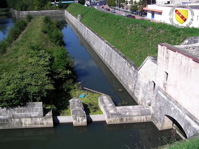 TOUL (54) - Remparts Vauban