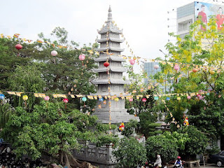 Vinh Nghiem Pagoda - Ho Chi Minh City guide