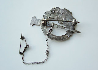 Tara brooch (back)