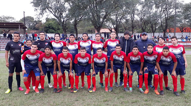 Nacional tricampeón en la división juvenil