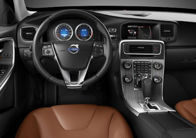 2010 Volvo S60 interior