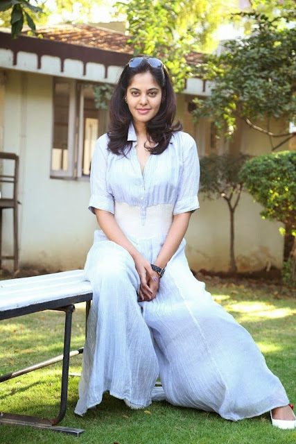 Bindhu Madhavi Latest trendy Pictures 010.jpg