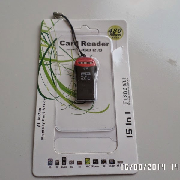 Card Reader untuk Micro SD dan M2 Kecil dan simpel