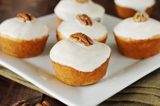 Bourbon-Glazed Sweet Potato Muffins #ad  www.thekitchenismyplayground.com