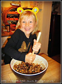 Make a Wish - stirring the Christmas pud