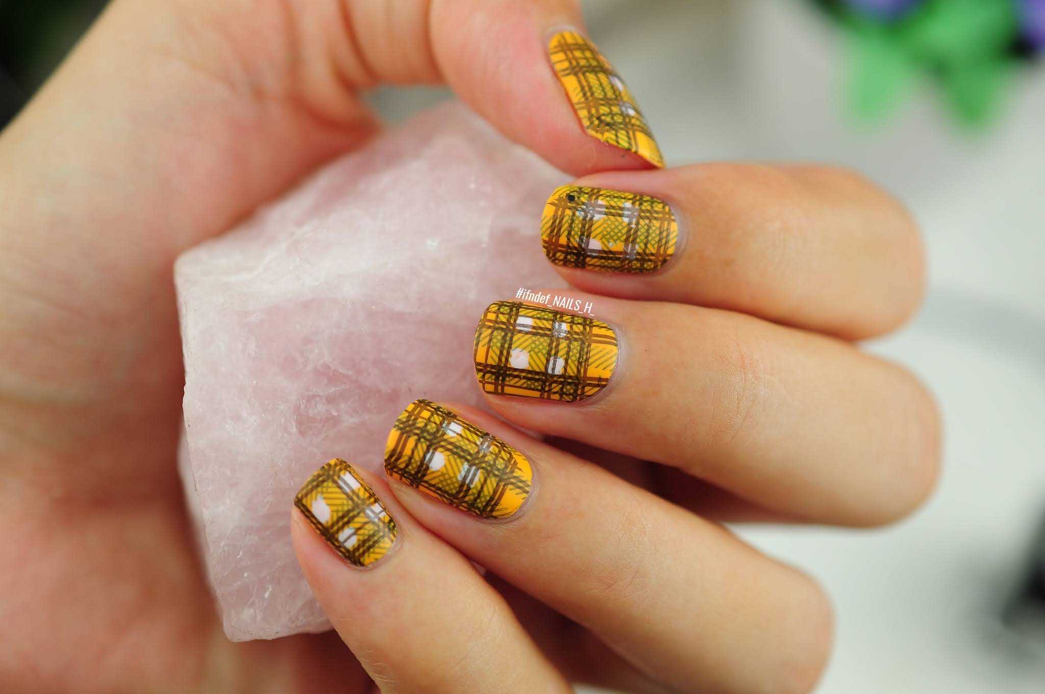 The Rainbow Nails Challenge September 2020 Plaid Mustard Scarf Print Nail Art