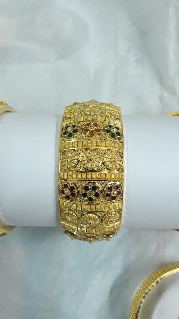 Fancy Gold Bangle Design - Samanta Jewellers | Light Weight Gold Kada Design with Weight | Pure Gold Kangan Design for Ladies Designer Gold BANGLE