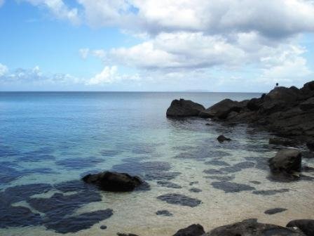 Mainit_Beach, Barangay Mainit Banton