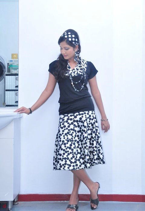 Lochana ImashiSexy Girls Pictures