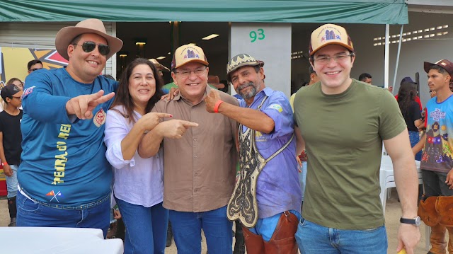 Duque participa de esquenta da Pedra do Reino e cumpre agenda agitada no fim de semana