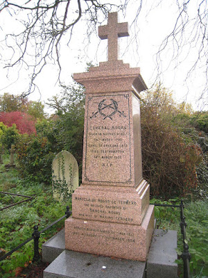 Monumento en la tumba de Rosas en Southampton