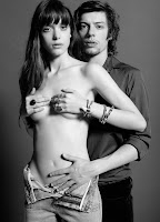 Stacy Martin desnuda