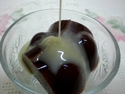 Susu Kental Manis Bukan Susu http://www.opoae.com/2013/02/ternyata-susu-kental-manis-itu-bukanlah.html