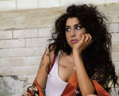 amy winehouse wallpapers. Amy Winehouse se encuentra
