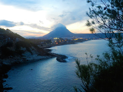el Montgó y la caleta
