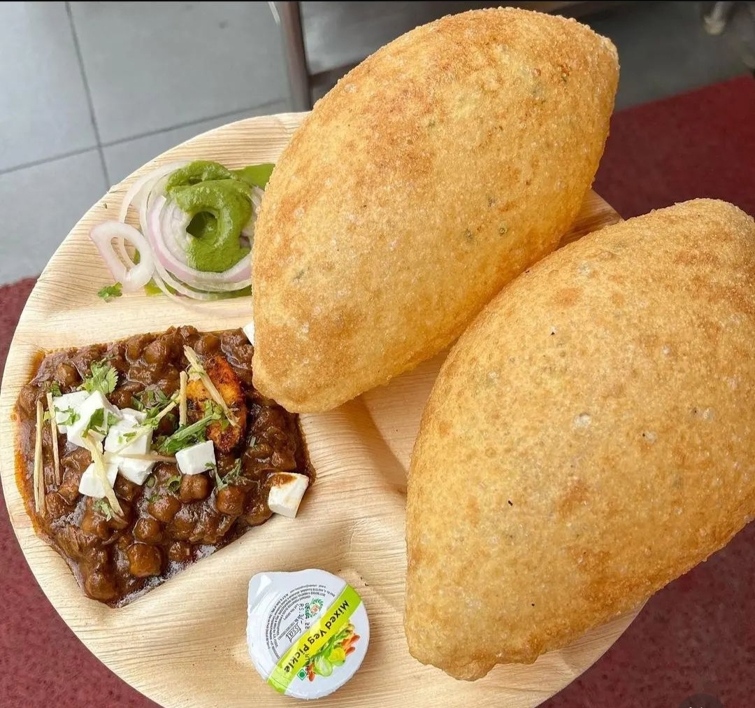 Chole bhature recipe | Chana Chola | Chole Bhature in Hindi