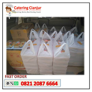 Nаѕі Box dі dаеrаh Ciranjang Cianjur