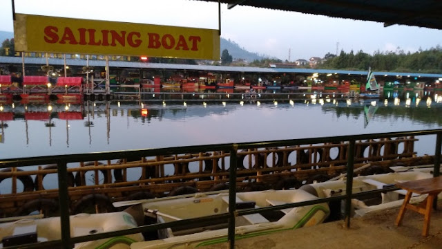 Floating Market