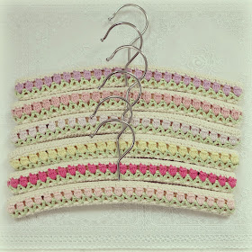 byHaafner, crochet, tulips, hangers, pastel