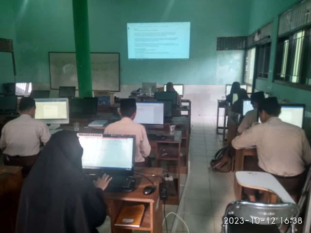 Lembaga Multi Komputer, Kursus Komputer, Pendidikan dan Pelatihan Komputer di Batulicin Kabupaten Tanah Bumbu Provinsi Kalimantan Selatan