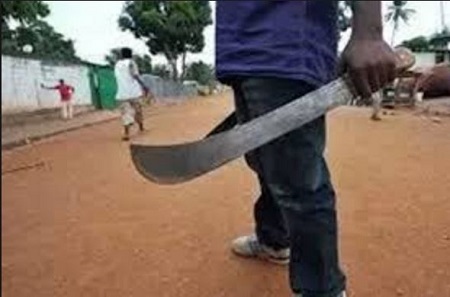 Unbelievable!!! Man Beheads His Own Friend With a Cutlass in Edo