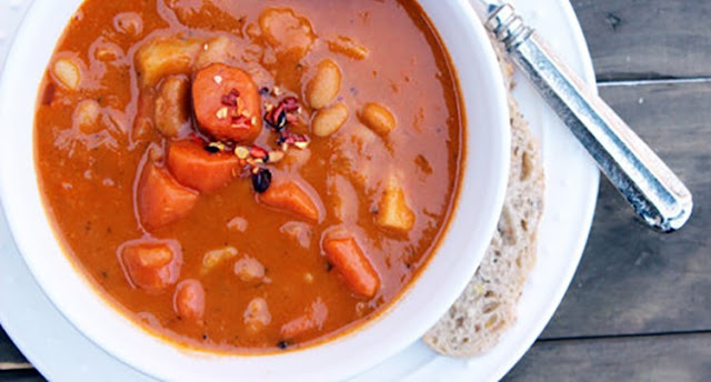 9sp - Slow Cooker Spicy Sweet Potato & Bean Soup