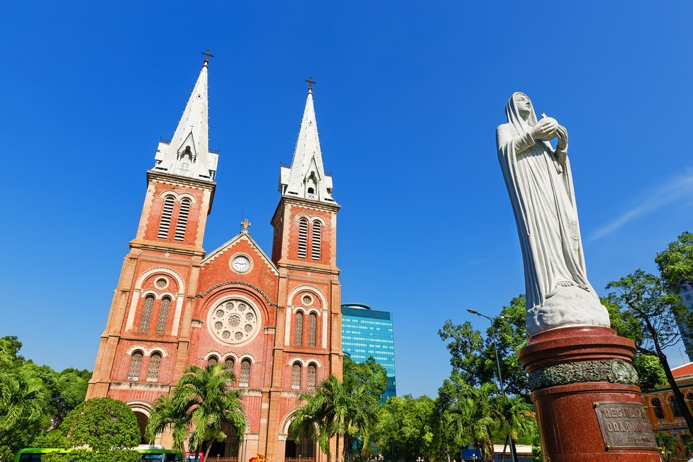 丁丁越南暗黑旅行團西貢聖母聖殿主教座堂 （紅教堂）
