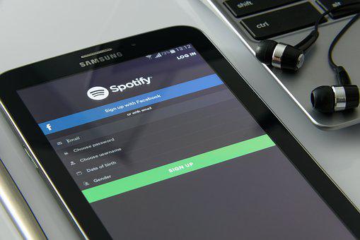 Favorite Music Guru For Spotify: How To Find Your Top Artists & Tracks