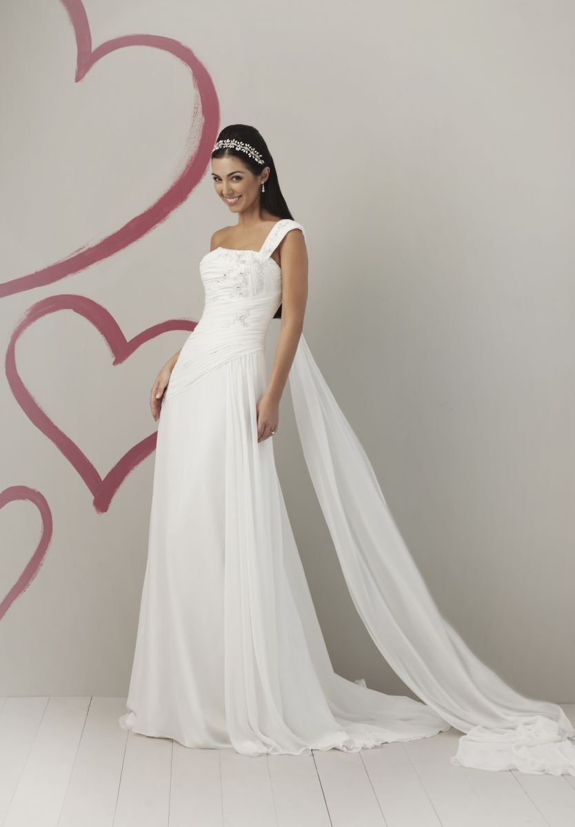  One  Shoulder  Wedding  Dress 