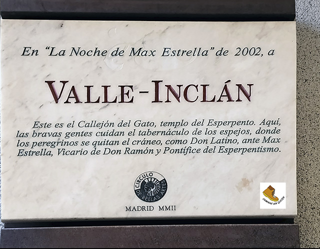 Placa a Valle Inclán en la calle de Álvarez Gato