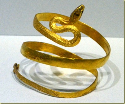 Pergamon Jewellery close up