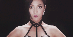 Luna f(x) Red Light MV GIF