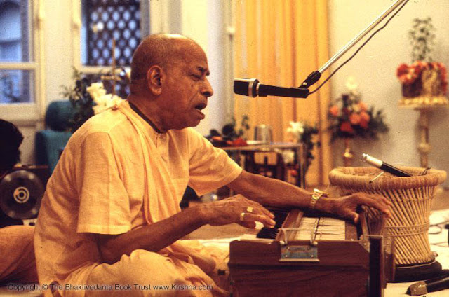 Srila Prabhupada Relishes the Bliss of Krishna Consciousness