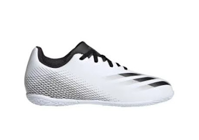 Model sepatu futsal