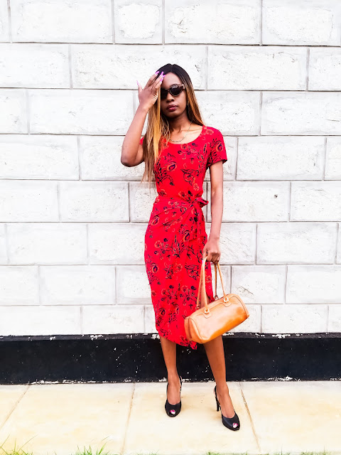 How To Style A Vintage Dress: Modern Vintage Outfit