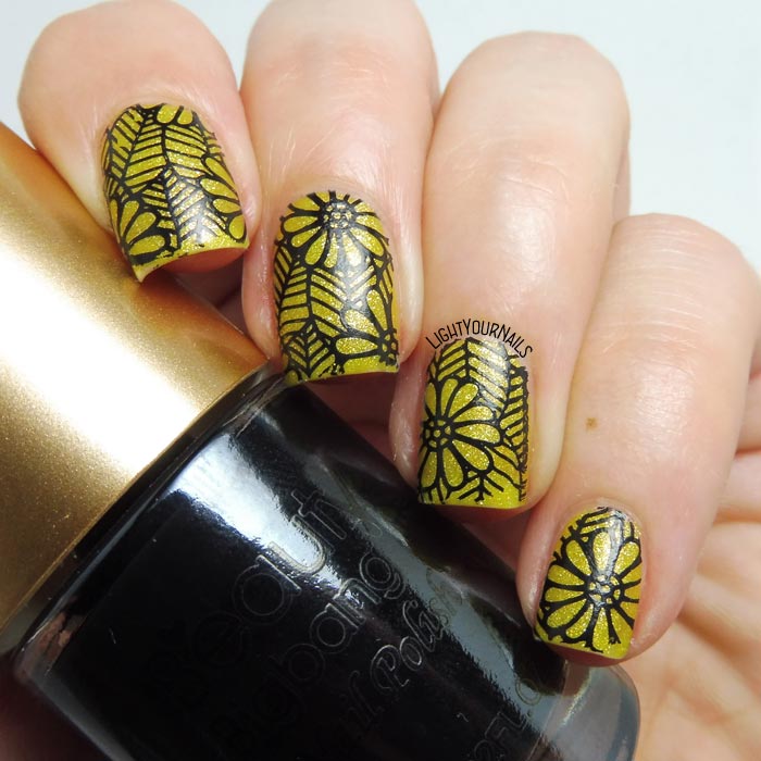 Black and yellow flowers nail stamping feat. BeautyBigBang black stamping polish #nailart #nailstamping #lightyournails