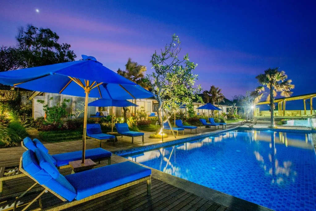 Best Beachfront Nusa Penida Resorts : The Angkal Resort