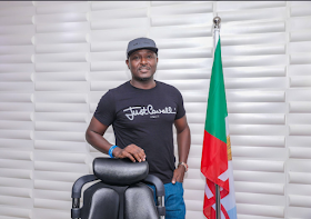 Akin Alabi Resumes Office, Pose With APC Flag "Next Level"