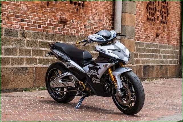 Hasil Modipikasi Tip Modifikasi Yamaha Jupiter MX King Exciter Gaya Balap MOTO GP Sporti Keren Abis