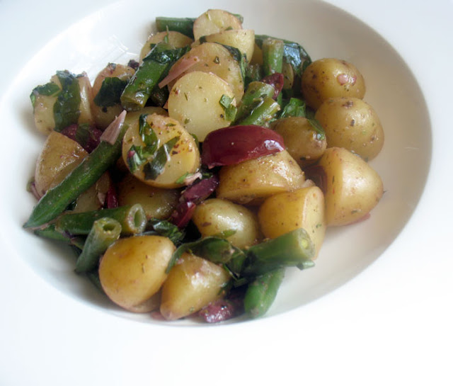 Potato Salad with Green Beans and Fresh Basil