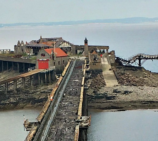 close-up-of-derelict-pier-at-Birnbeck-Island