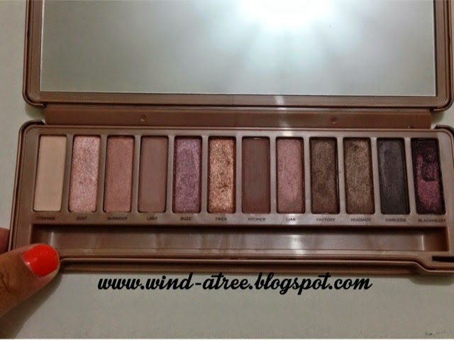 Perbandingan Urban Decay Naked 3 - Fake VS Ori