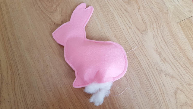 felt easter bunny tutorial and pattern