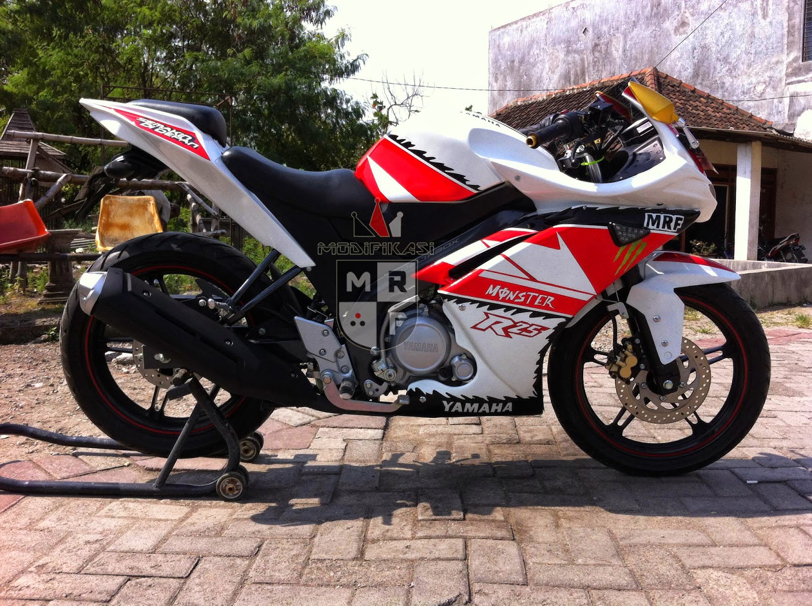 MRF Modifikasi: Body kit new Vixion model R25