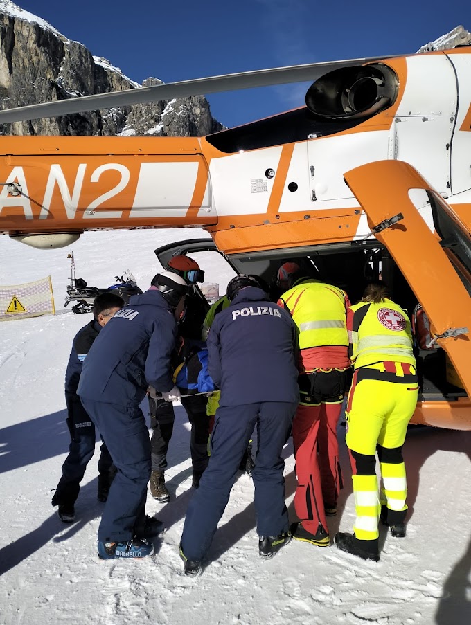 Bolzano, agenti in servizio sulle piste di Colfosco salvano uno sciatore colpito da arresto cardiaco