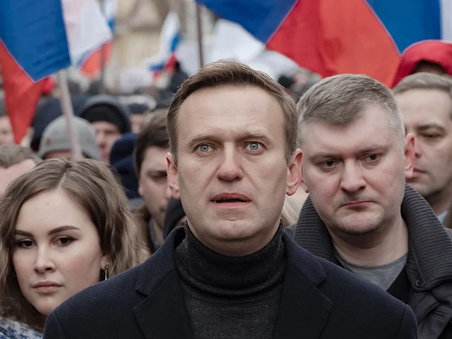Cover Image Attribute: The file photo of Late Alexei Navalny on a march in memory of politician Boris Nemtsov, who was killed in Russia / Dated: March 2, 2020 / Source: Wikimedia Commons